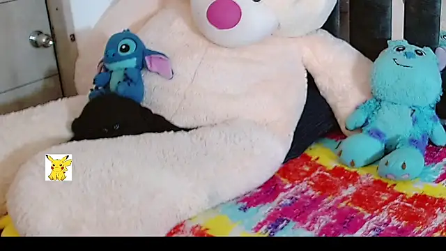 Snapshot of honey_skin chatting on January 30, 12:50 am honey skin online show from January 30, 12:50 am