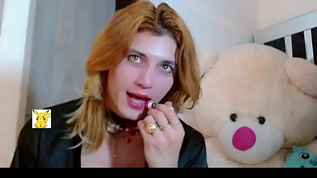 Snapshot of honey_skin chatting on February 11, 4:35 pm honey skin online show from February 11, 4:35 pm