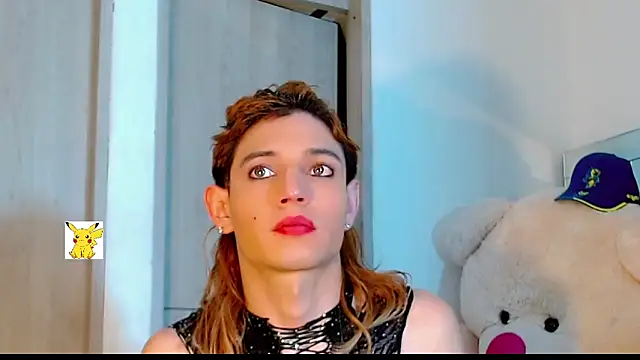 Snapshot of honey_skin chatting on March 3, 3:31 pm honey skin online show from March 3, 3:31 pm