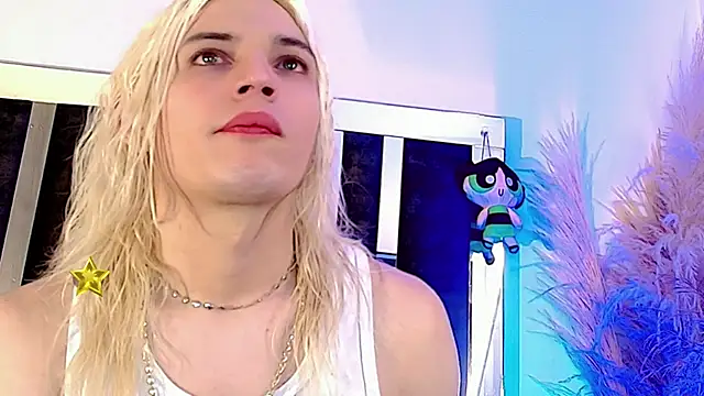 honey skin online show from May 9, 11:32 pm
