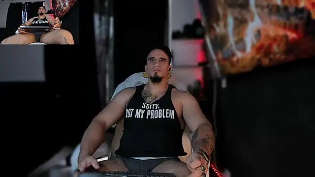 Snapshot of kingbear777 chatting on January 31, 11:56 pm kingbear777 online show from January 31, 11:56 pm