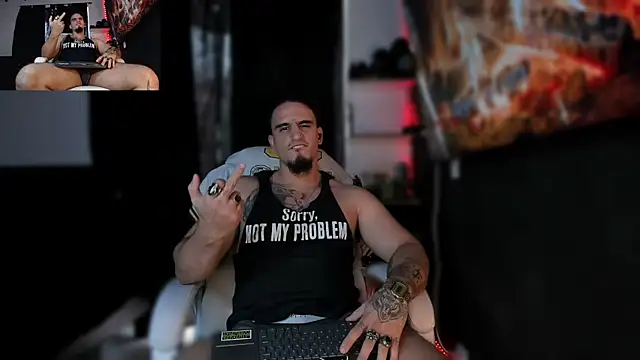 Snapshot of kingbear777 chatting on March 23, 2:37 am kingbear777 online show from March 23, 2:37 am