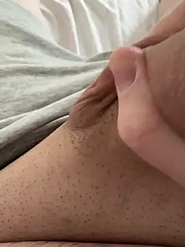 Snapshot of henes188 chatting on March 16, 1:27 pm henes188 online show from March 16, 1:27 pm