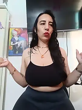 Snapshot of christine-x chatting on June 11, 12:47 pm christine-x online show from June 11, 12:47 pm