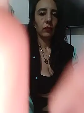 Snapshot of christine-x chatting on June 18, 10:25 pm christine-x online show from June 18, 10:25 pm