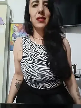 Snapshot of christine-x chatting on July 2, 10:49 pm christine-x online show from July 2, 10:49 pm