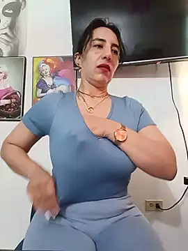 Snapshot of christine-x chatting on July 6, 1:19 pm christine-x online show from July 6, 1:19 pm