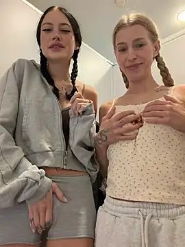 Melissa crazy online show from April 7, 4:40 pm