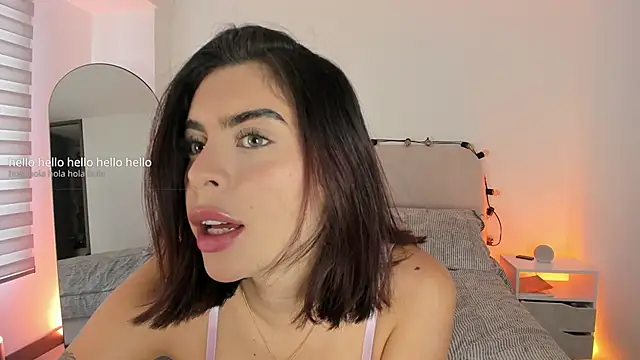 Snapshot of Mayli-x chatting on April 23, 8:33 pm Mayli-x online show from April 23, 8:33 pm