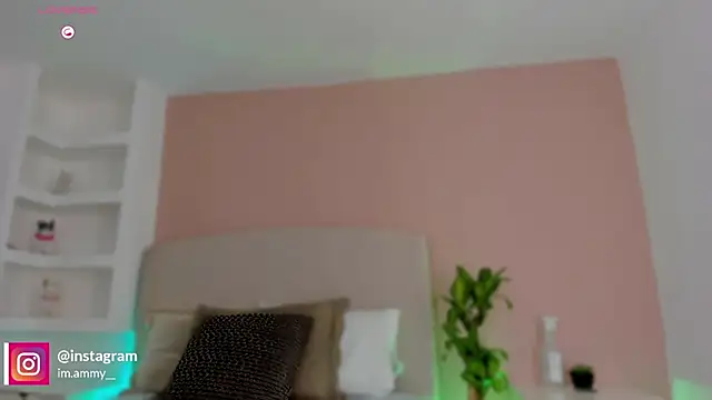 Snapshot of Ammy_xx chatting on May 12, 7:33 pm Ammy xx online show from May 12, 7:33 pm