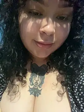 Snapshot of Kimberliprivv chatting on June 9, 3:34 pm Kimberliprivv online show from June 9, 3:34 pm