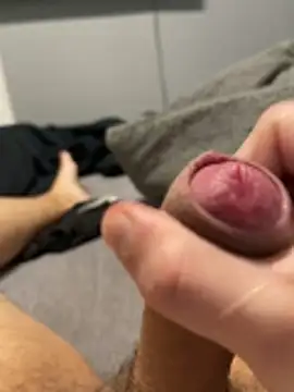 justconnect24 online show from April 22, 9:33 am