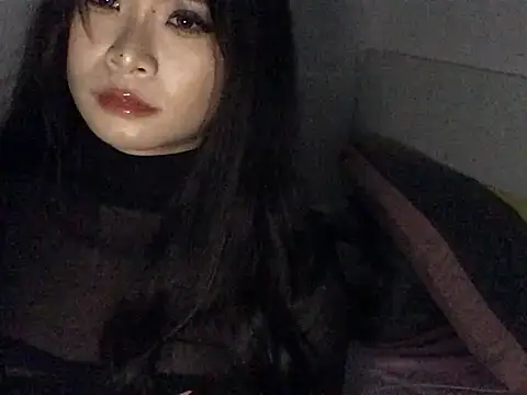 sukilove1992 online show from April 16, 5:58 pm