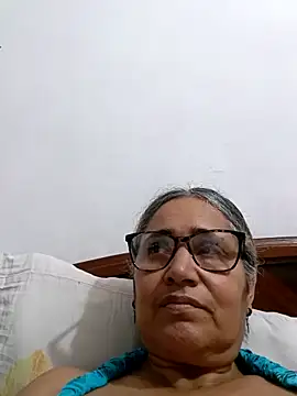  candi online show from February 26, 2:43 am