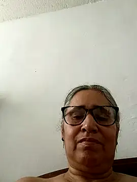  candi online show from April 12, 7:41 pm