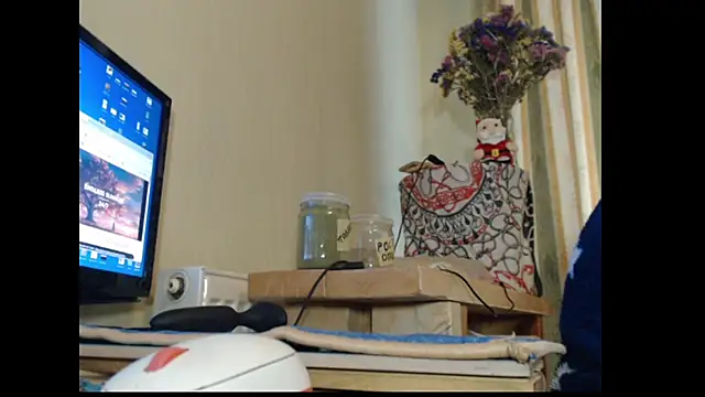 amorelara online show from October 8, 6:55 am