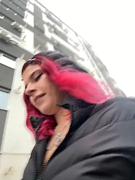 RiriRoseey online show from November 12, 8:37 am