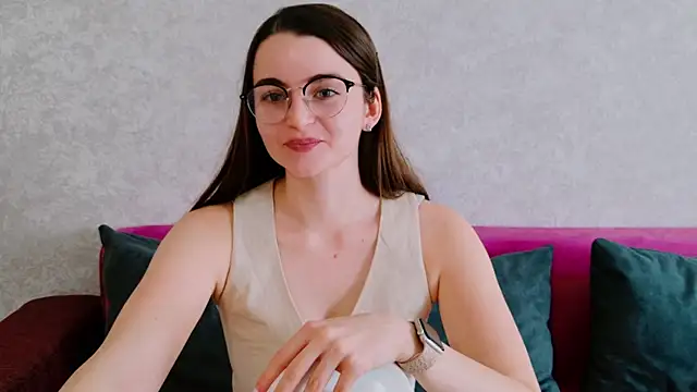 Miss Arwen online show from December 4, 6:23 am