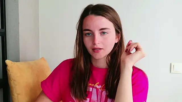 Snapshot of Miss_Arwen chatting on June 22, 9:28 am Miss Arwen online show from June 22, 9:28 am