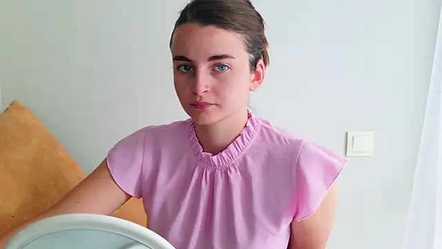 Snapshot of Miss_Arwen chatting on June 26, 7:13 am Miss Arwen online show from June 26, 7:13 am