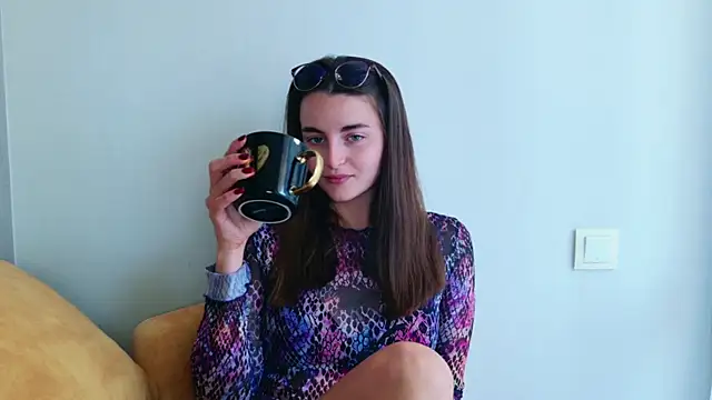 Snapshot of Miss_Arwen chatting on June 29, 10:15 am Miss Arwen online show from June 29, 10:15 am