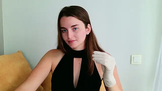 Snapshot of Miss_Arwen chatting on July 7, 10:30 am Miss Arwen online show from July 7, 10:30 am