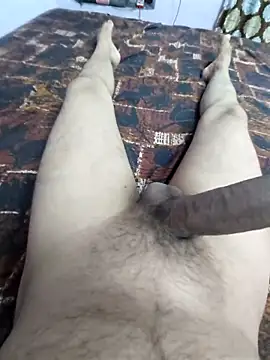 studboy1111 online show from March 7, 3:47 am