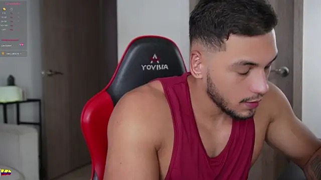 Snapshot of daniel_mejia1 chatting on February 22, 7:45 pm daniel mejia1 online show from February 22, 7:45 pm