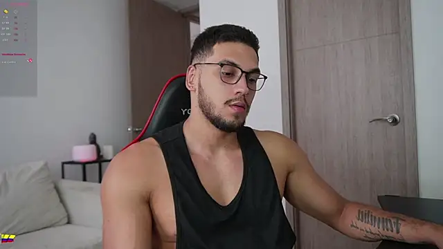 Snapshot of daniel_mejia1 chatting on February 26, 7:46 pm daniel mejia1 online show from February 26, 7:46 pm