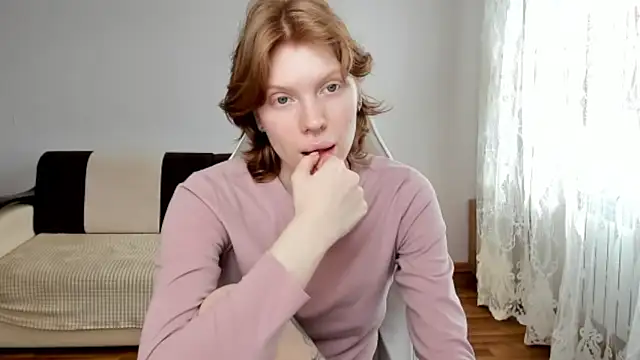 Snapshot of StellaDavis chatting on April 21, 10:43 am StellaDavis online show from April 21, 10:43 am