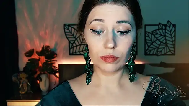 Snapshot of MissBeverlyMills chatting on January 24, 6:14 pm MissBeverlyMills online show from January 24, 6:14 pm