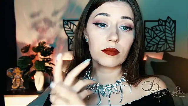 Snapshot of MissBeverlyMills chatting on February 9, 4:29 pm MissBeverlyMills online show from February 9, 4:29 pm