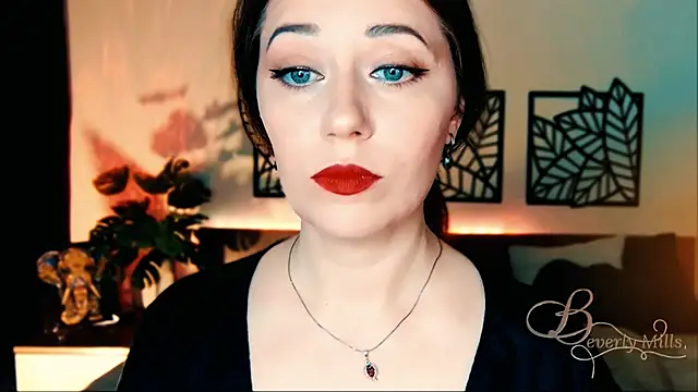 Snapshot of MissBeverlyMills chatting on March 20, 10:10 am MissBeverlyMills online show from March 20, 10:10 am