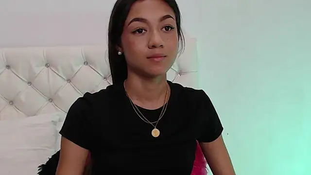 Snapshot of hantonella_ chatting on March 5, 2:56 pm hantonella  online show from March 5, 2:56 pm