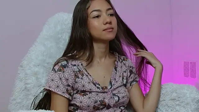 hantonella  online show from November 18, 1:26 pm