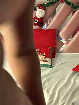 Snapshot of Tamara_Lubezkii chatting on December 8, 8:04 pm Tamara Lubezkii online show from December 8, 8:04 pm