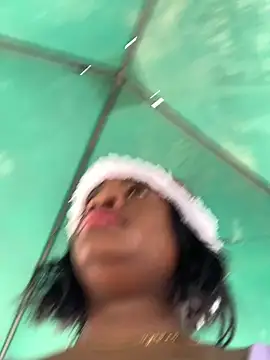 Snapshot of Tamara_Lubezkii chatting on December 12, 4:21 pm Tamara Lubezkii online show from December 12, 4:21 pm