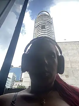 LindaRey  online show from November 10, 7:13 pm