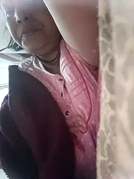 Snapshot of _sonal_sharma chatting on November 18, 2:39 am sonal sharma online show from November 18, 2:39 am