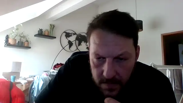 Snapshot of BennyLommy chatting on March 16, 1:37 pm BennyLommy online show from March 16, 1:37 pm