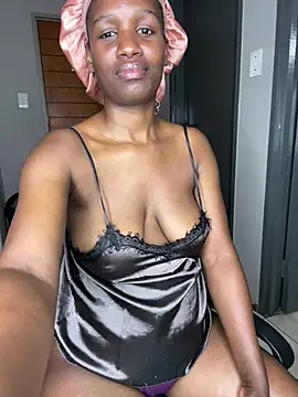 Snapshot of Kinkyy_ chatting on April 17, 9:34 am Kinkyy online show from April 17, 9:34 am