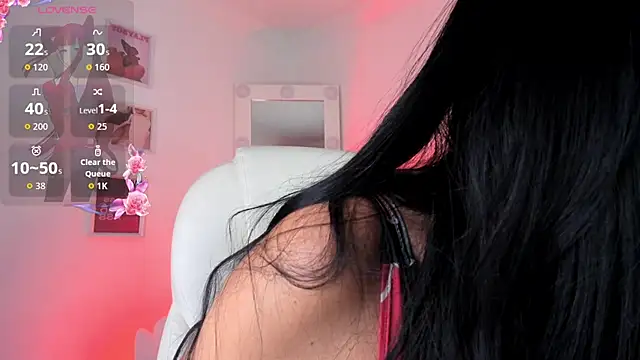 Snapshot of JulietaBomGV chatting on June 27, 6:07 am JulietaBomGV online show from June 27, 6:07 am