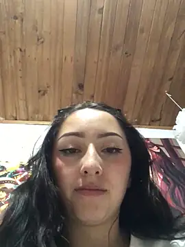 Snapshot of v1cky_ chatting on December 12, 3:43 am v1cky  online show from December 12, 3:43 am