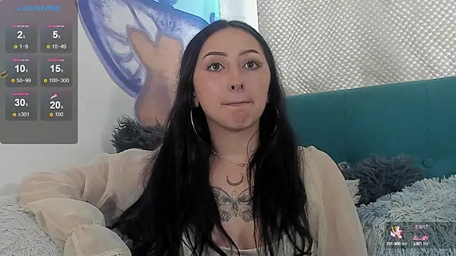 Snapshot of v1cky_ chatting on January 10, 9:42 pm v1cky  online show from January 10, 9:42 pm