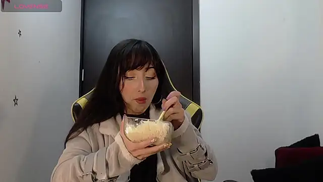 Snapshot of v1cky_ chatting on October 6, 11:02 pm v1cky  online show from October 6, 11:02 pm