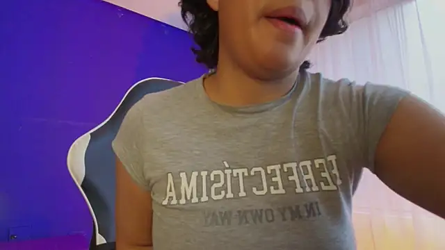 Emmapark  online show from February 19, 6:37 pm