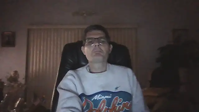 Copfiremen4566 online show from June 25, 4:12 am