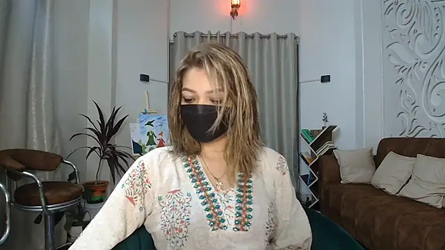 Snapshot of Jen_jennyy1 chatting on May 18, 6:14 pm Jen jennyy1 online show from May 18, 6:14 pm