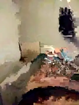 Snapshot of Au_plaisir_des_femmes chatting on February 22, 2:45 am Au plaisir des femmes online show from February 22, 2:45 am