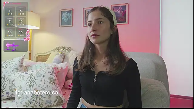 KittyAna online show from April 7, 7:47 pm